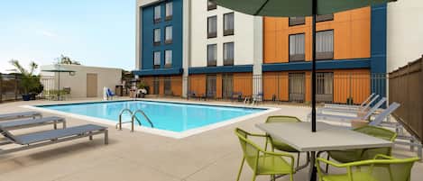 Seasonal outdoor pool