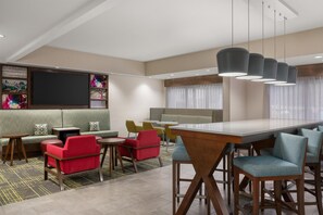 Lobby - Hampton Inn Columbia Northeast - Fort Jackson Area (Columbia)