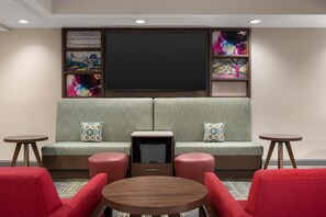 Lobby - Hampton Inn Columbia Northeast - Fort Jackson Area (Columbia)