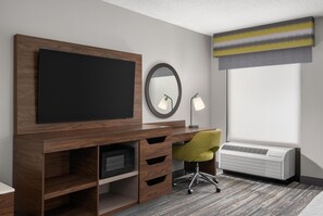 Ropa de cama de alta calidad, camas con pillow-top y cortinas blackout