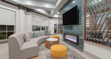 La Quinta Inn & Suites by Wyndham Sherman