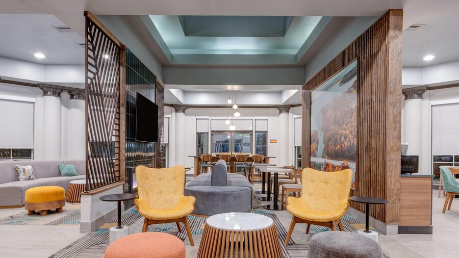 La Quinta Inn & Suites by Wyndham Sherman