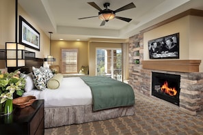 Premium bedding, in-room safe, desk, blackout curtains