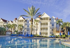 Exterior - Hilton Vacation Club Grand Beach Orlando (Orlando)