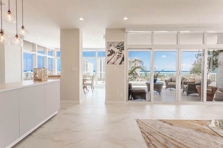 Two Bedroom Penthouse Suite | Living area. Sands Harbor Resort and Marina