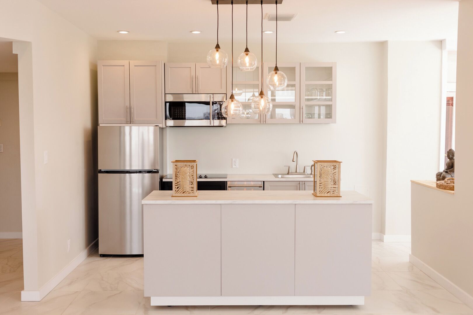 Penthouse (2 Room with one Master King) | Eigene Küche | Wasserkocher mit Kaffee-/Teezubehör