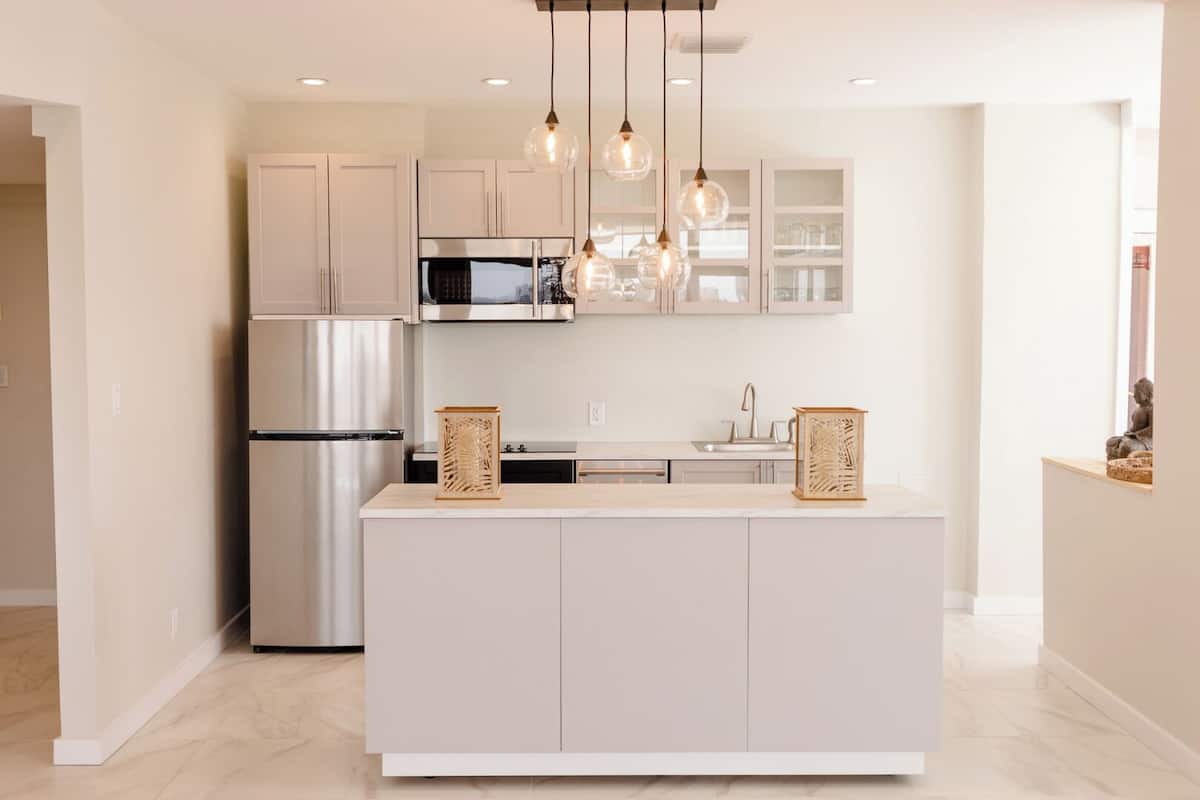 Penthouse (2 Room with one Master King) | Eigene Küche | Wasserkocher mit Kaffee-/Teezubehör