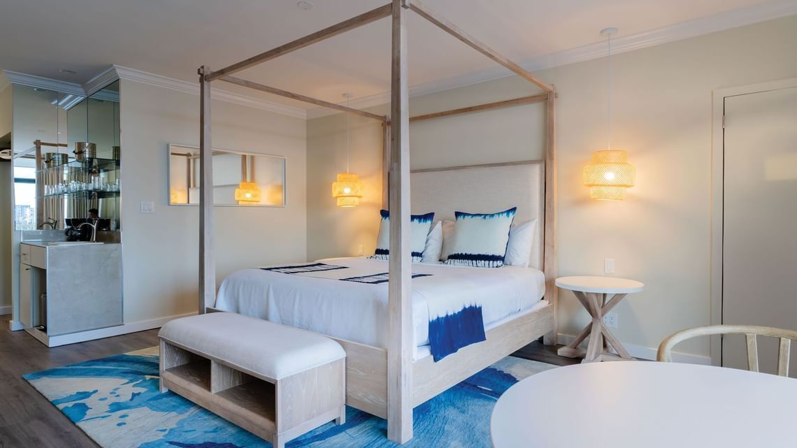 Penthouse, 1 King Bed | In-room safe, desk, laptop workspace, iron/ironing board