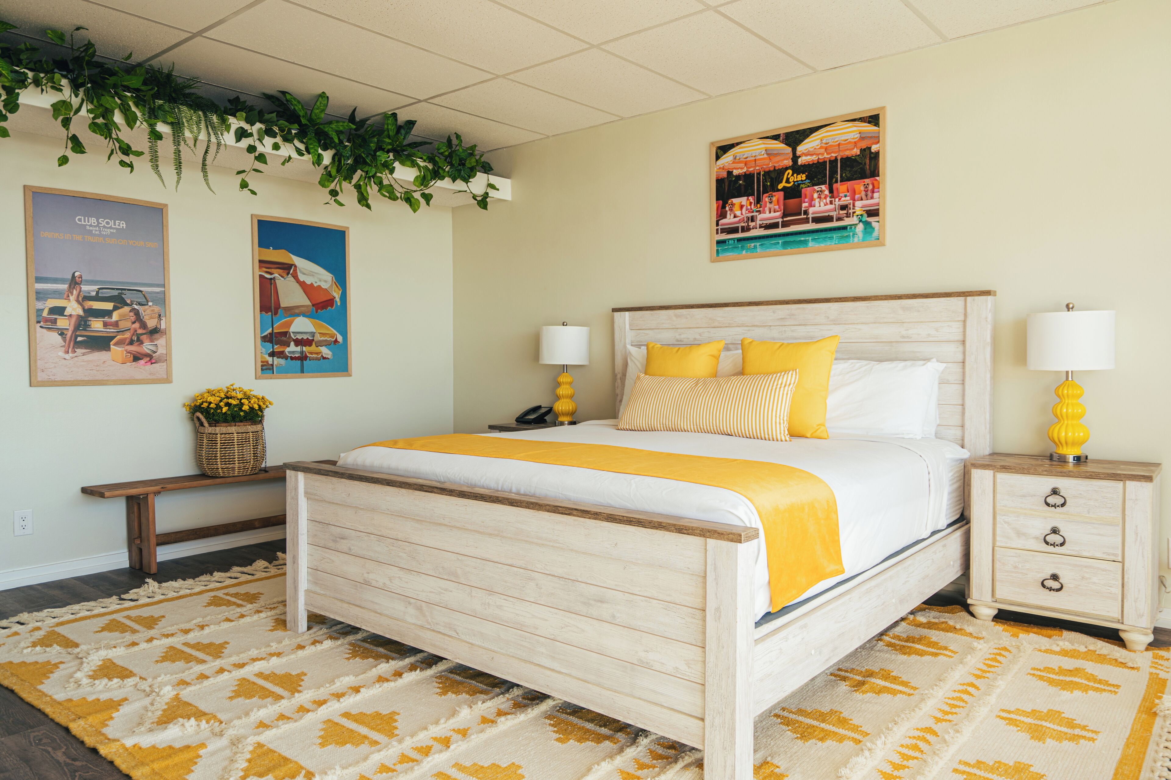 Room, 1 King Bed, Corner (Lolas Sweet) | In-room safe, desk, laptop workspace, iron/ironing board