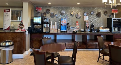 Best Western Plus John Jay Inn & Suites