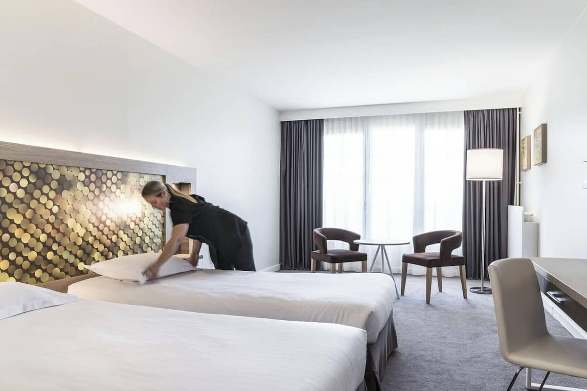 1 chambre, coffres-forts dans les chambres, bureau, rideaux occultants