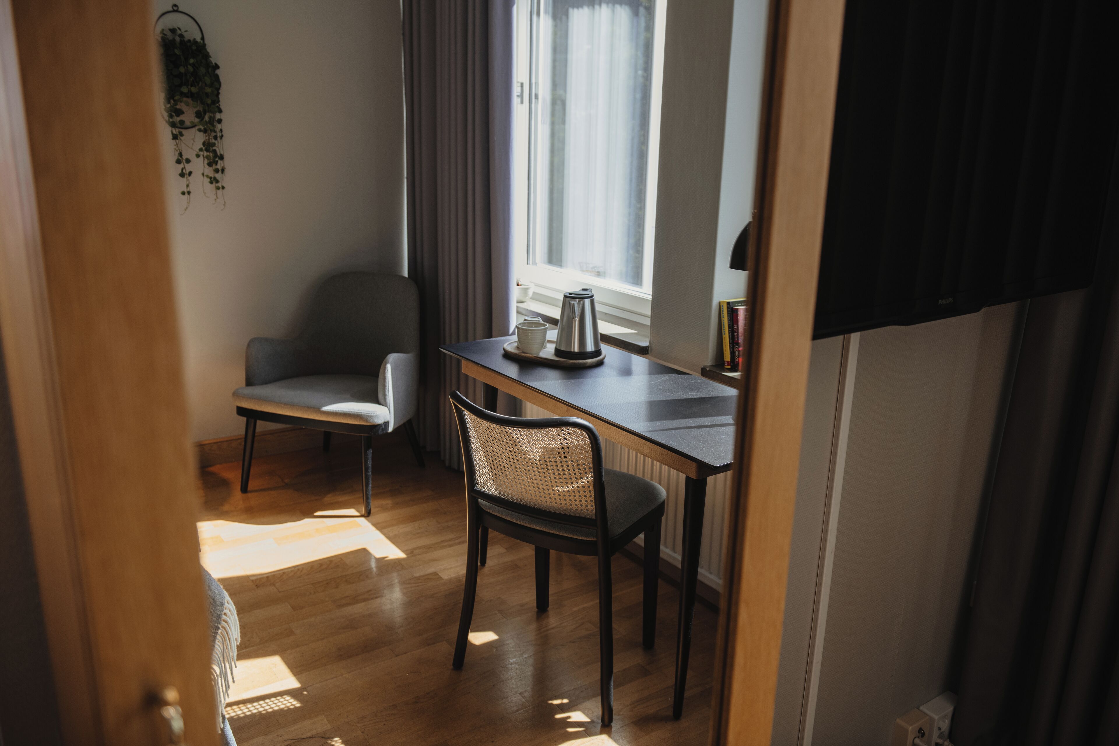 room, 1 single bed (compact) | desk, cots/infant beds, bed sheets