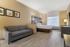 Suite, 1 très grand lit et 1 canapé-lit, non-fumeur (Upgrade)