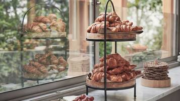 Desayuno buffet incluido todos los días