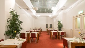 Breakfast area - SHS Hotel Papageno (Vienna)