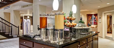 Petit déjeuner buffet compris tous les jours