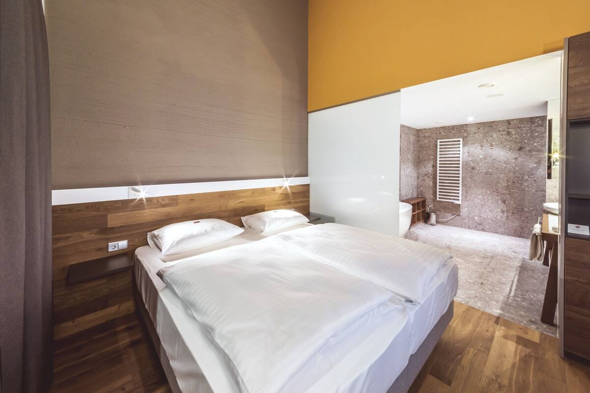 Suite, 1 Bedroom, Non Smoking, Terrace | Premium bedding, in-room safe, desk, soundproofing