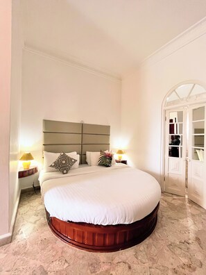 Premium bedding, in-room safe, individually decorated - Jamaica Palace Hotel (Port Antonio)