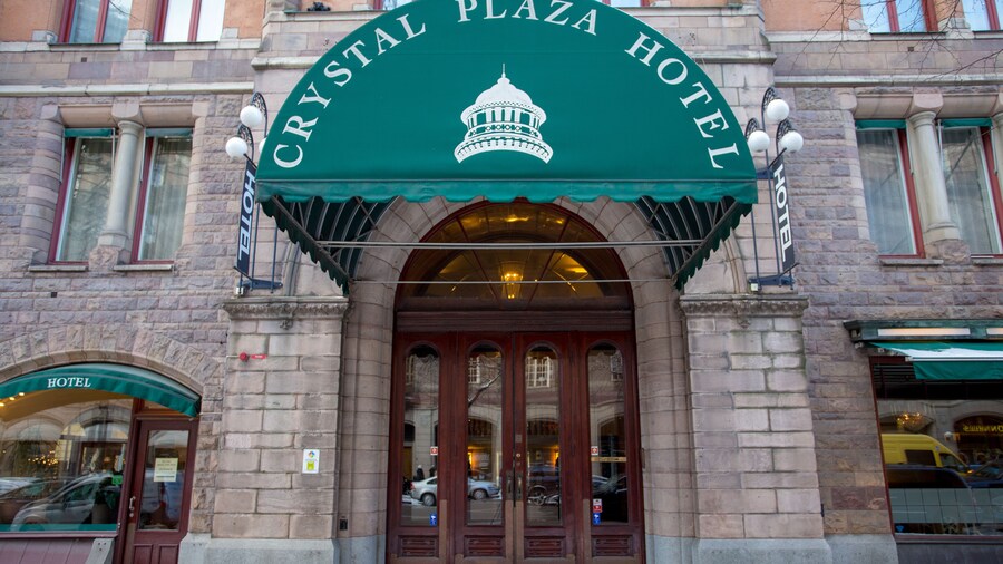 Crystal Plaza Hotel