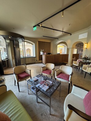 Reception - Crystal Plaza Hotel (Stockholm)