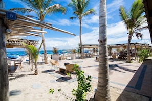 3 restaurants; breakfast, lunch and dinner served  - Hotel La Plantation (Orient Bay)