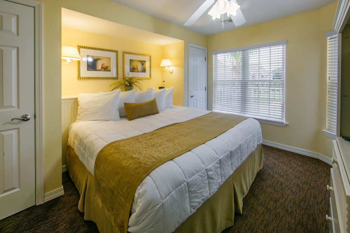 In-room safe, desk, laptop workspace, blackout drapes