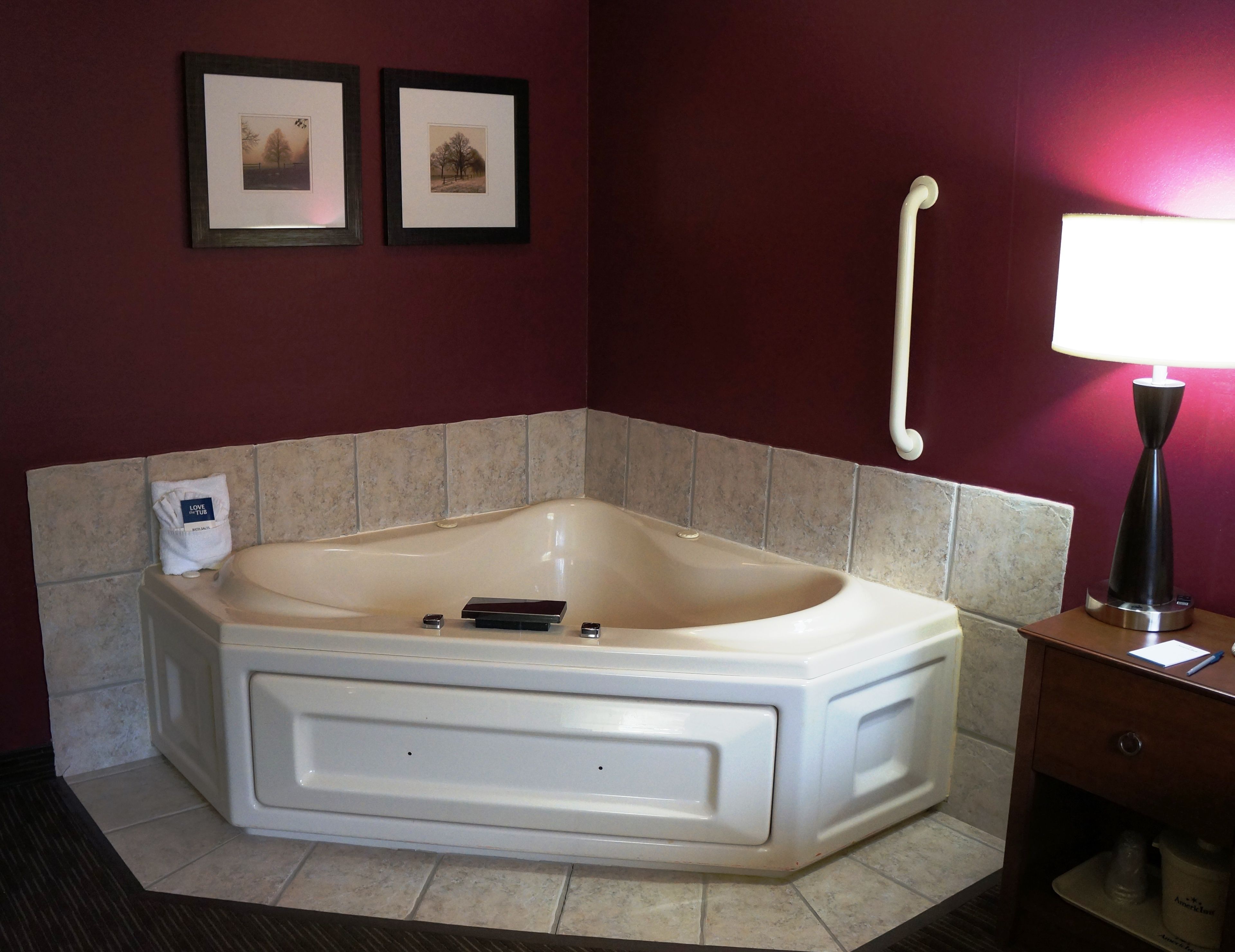 deep-soaking bathtub