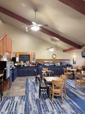 Free daily continental breakfast