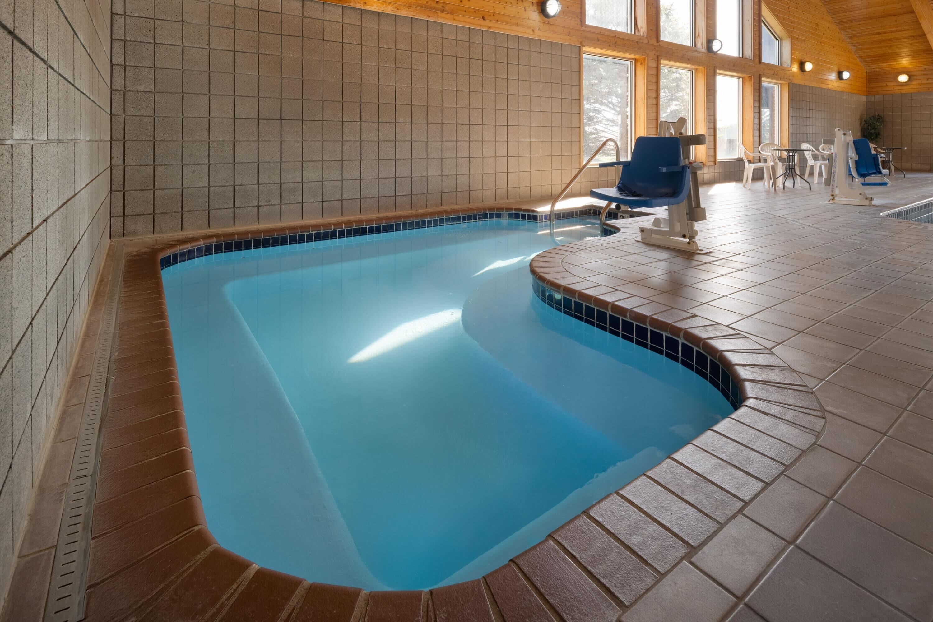 Una piscina cubierta