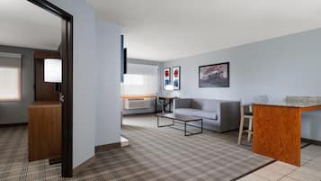 Premium Suite, 1 King Bed with Sofa bed, Non Smoking (1 Bedroom, Soaking Tub, Fireplace)