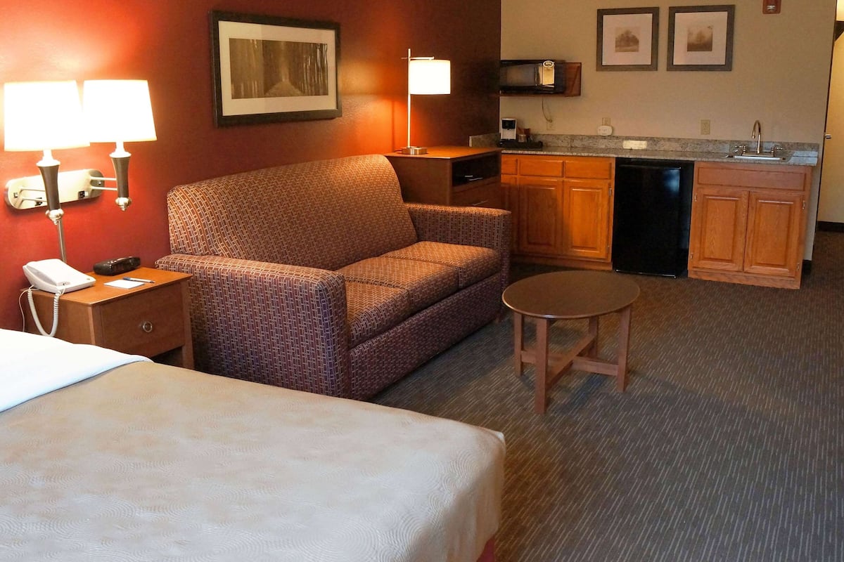 Premium bedding, individually furnished, desk, laptop workspace