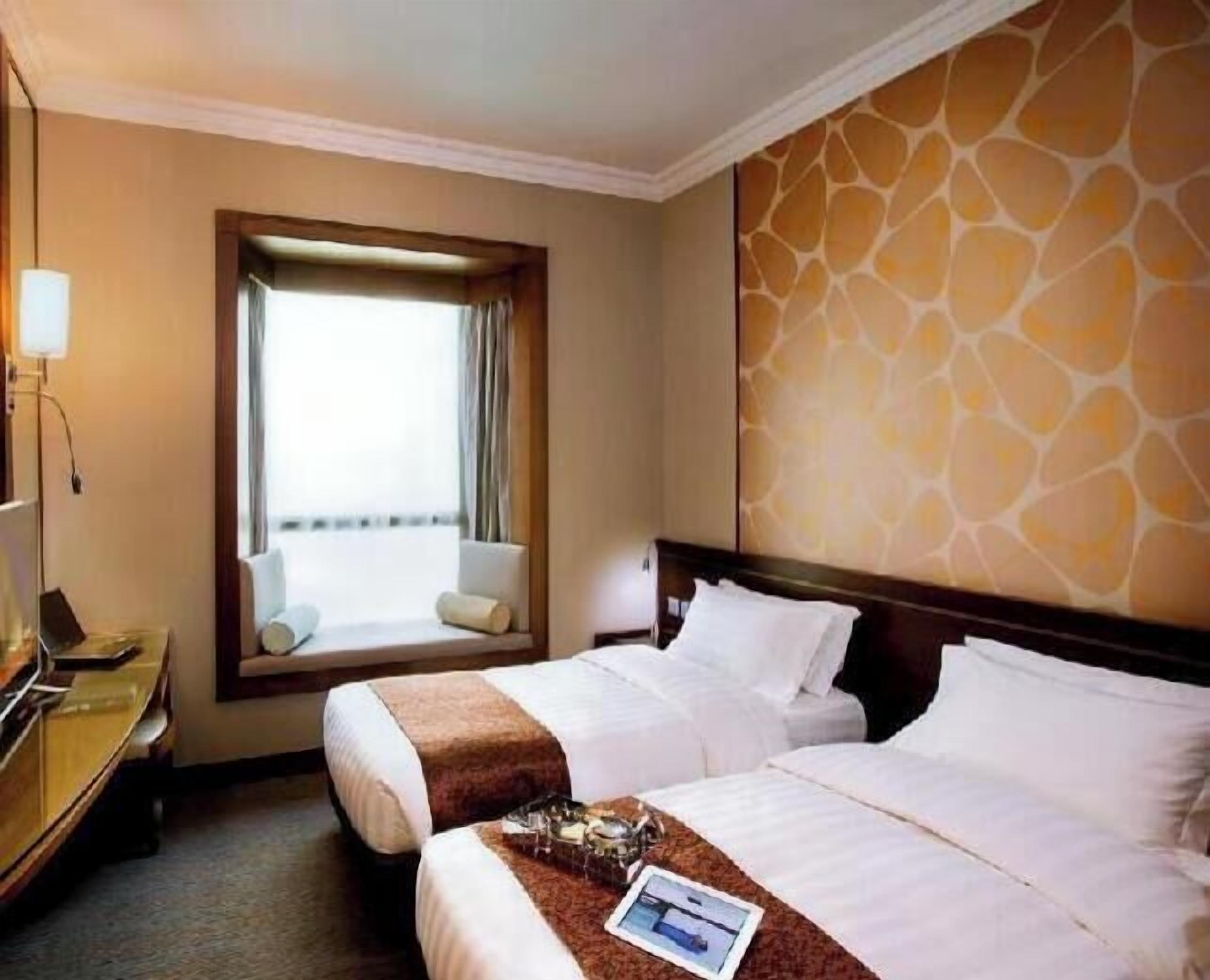 In-room safe, desk, iron/ironing board, free WiFi