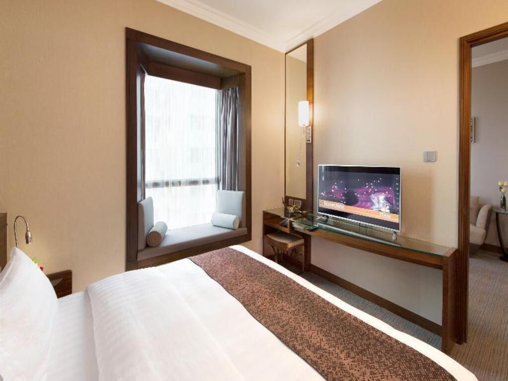 In-room safe, desk, iron/ironing board, free WiFi