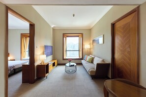 Executive Suite (25-32/F) | Living area