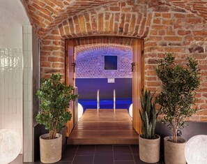 Massages aux pierres chaudes, massages suédois, massages sportifs