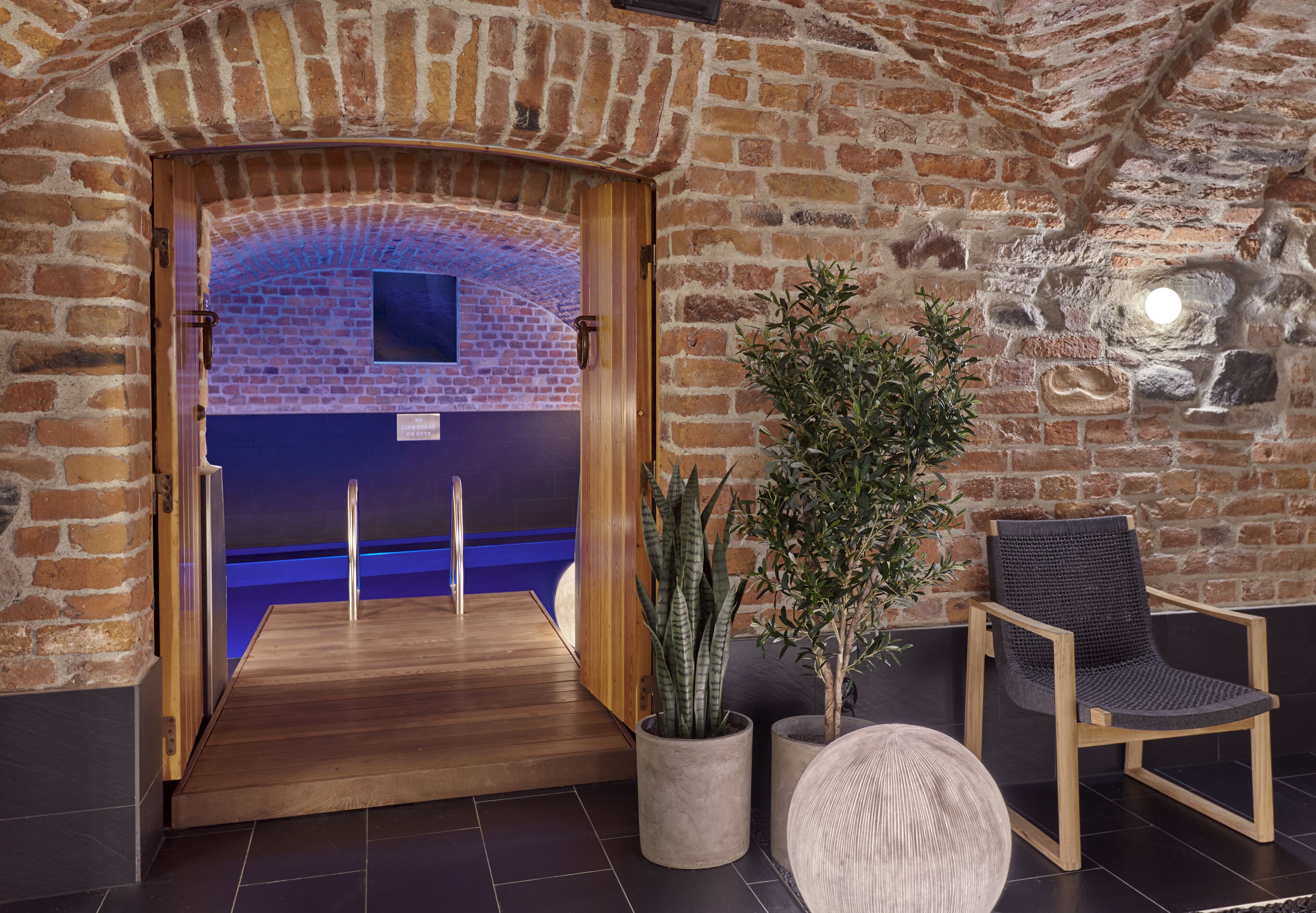 Hot stone massages, Swedish massages, sports massages, facials