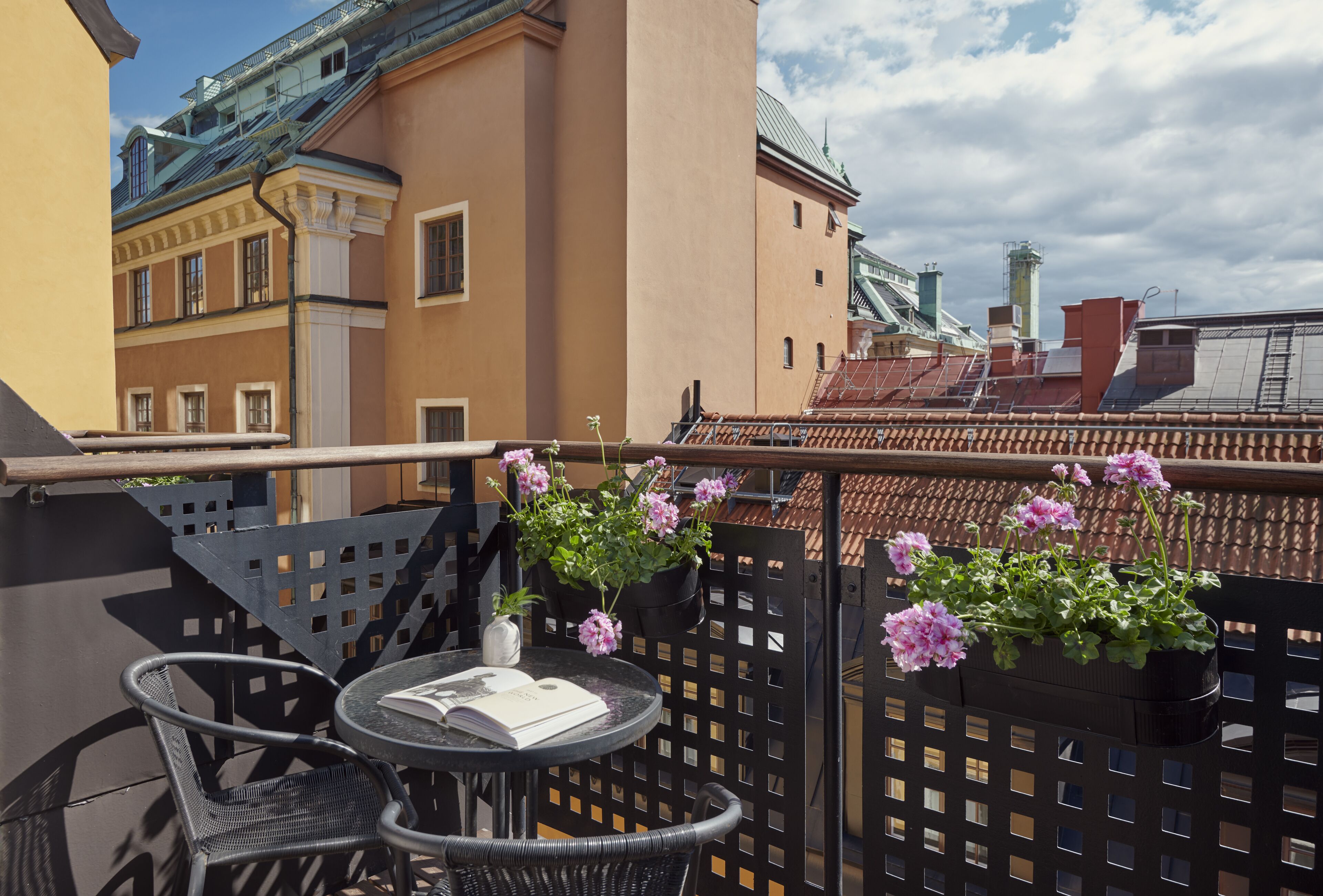 deluxe room, 1 king bed, balcony | terrace/patio