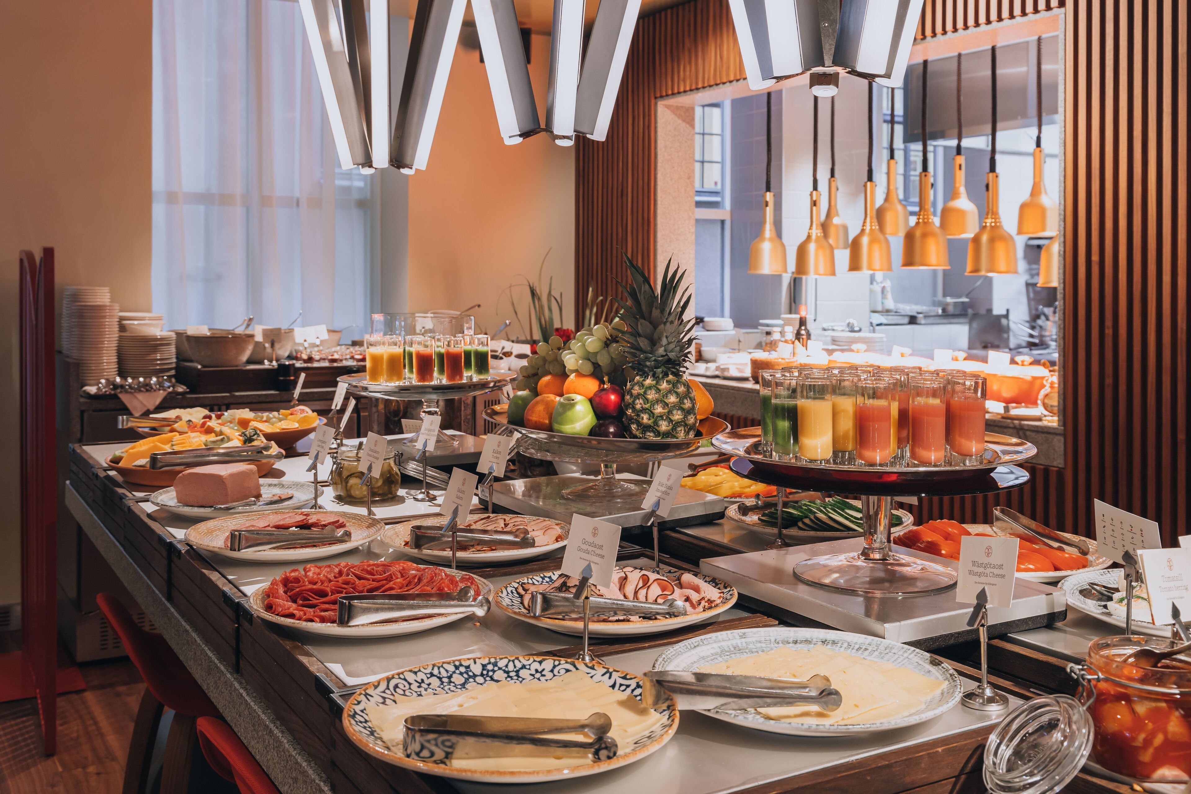 Desayuno buffet (SEK 395 por persona) 