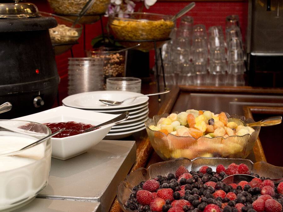 Free daily buffet breakfast