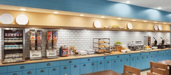 Country Inn & Suites by Radisson, Columbus Airport, OH