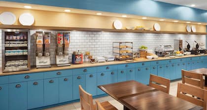 Country Inn & Suites by Radisson, Columbus Airport, OH