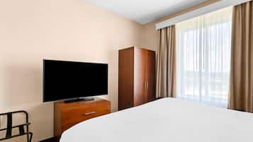 Suite, 1 King Bed with Sofa bed, Non Smoking