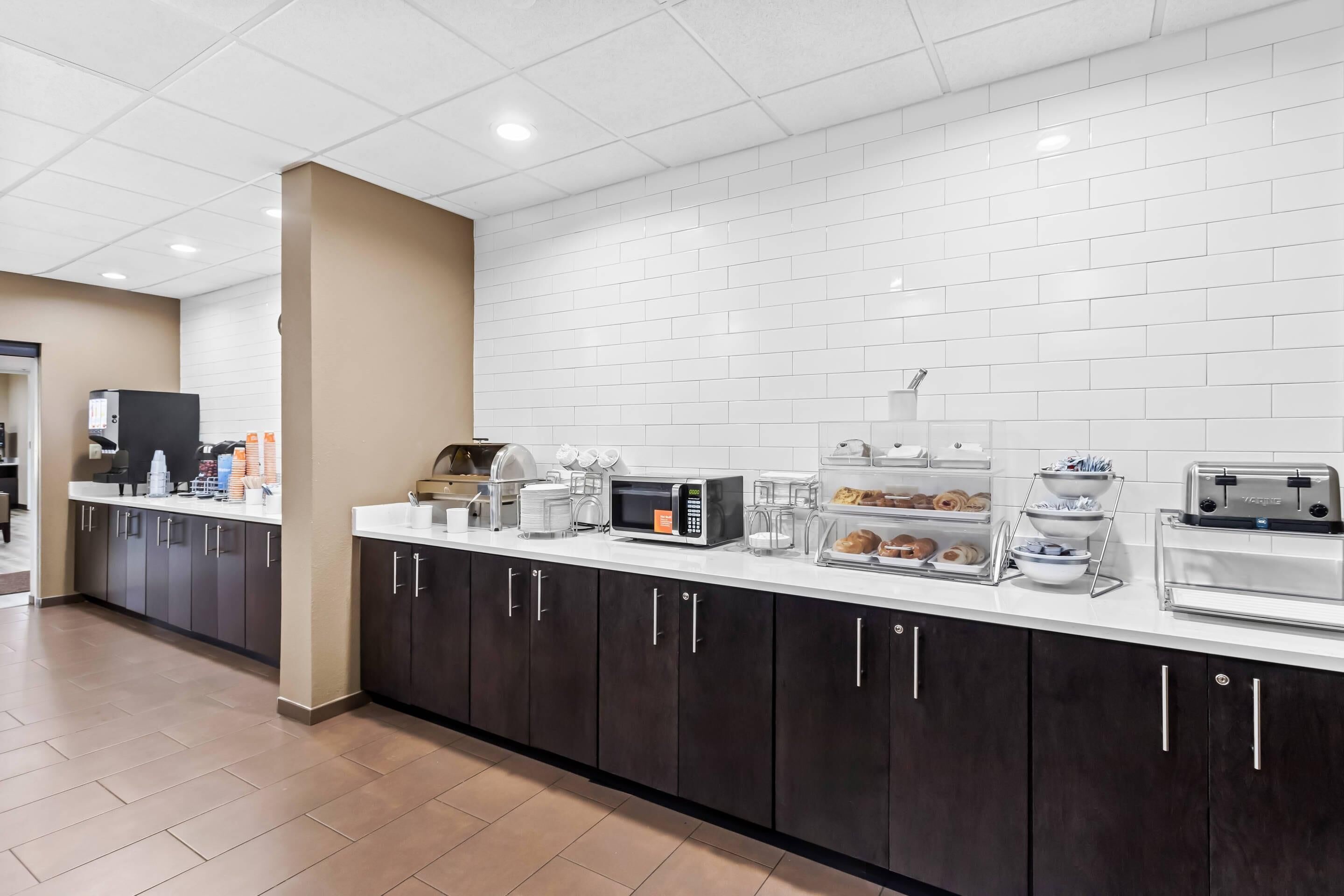 Desayuno continental incluido todos los días 