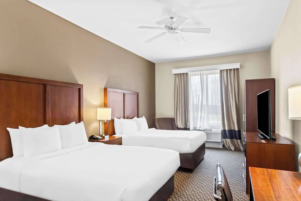 1 quarto, roupas de cama premium, camas Select Comfort, escrivaninha