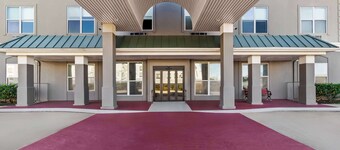 Sonesta Essential IAH Airport JFK Boulevard
