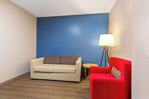 Suite, 1 King Bed, Non Smoking | Desk, blackout curtains, iron/ironing board, free cots/infant beds