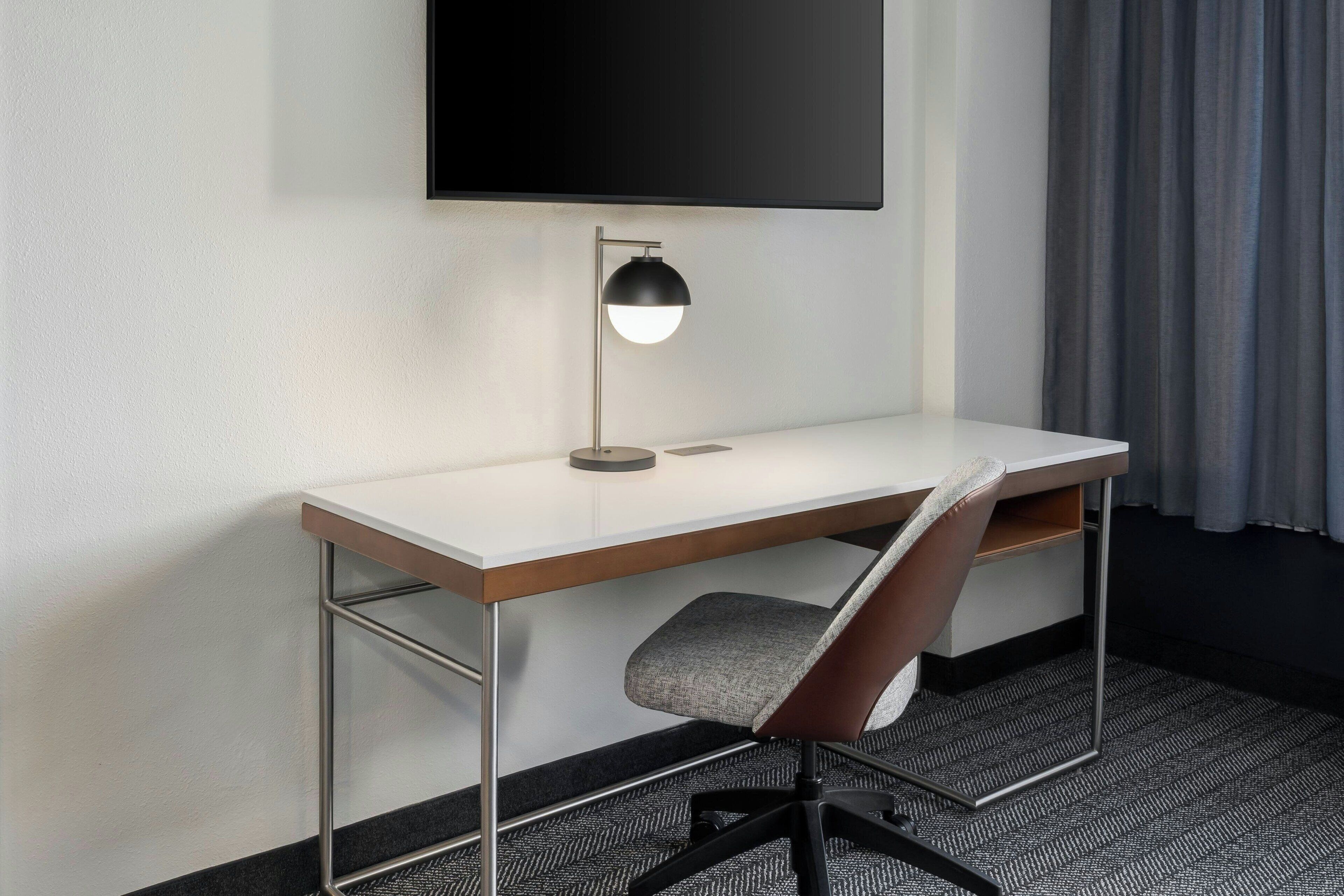 suite, 1 bedroom, balcony | desk, laptop workspace, iron/ironing board, free cots/infant beds