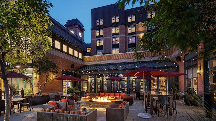 Renaissance Minneapolis Hotel, The Depot