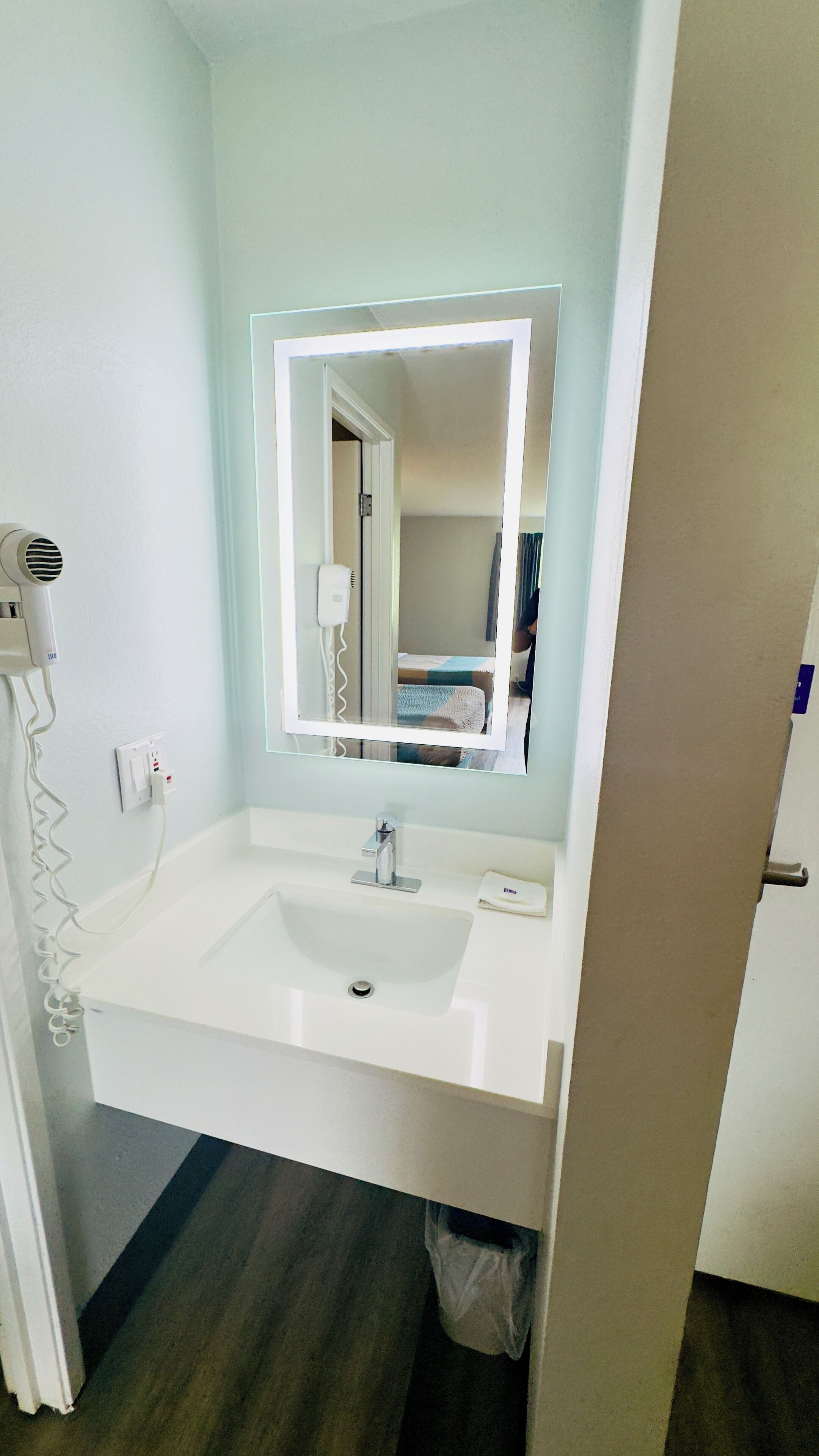 Photo - Motel 6 McGraw, NY - Cortland