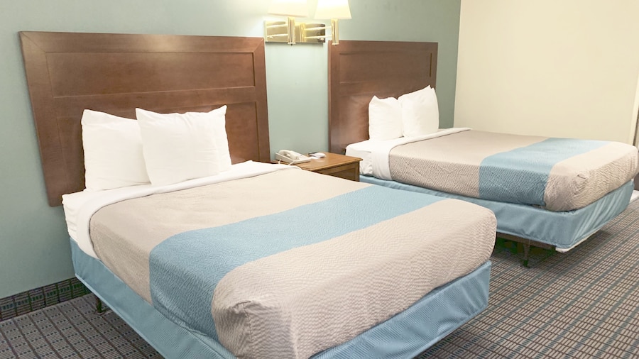 Motel 6 McGraw, NY - Cortland